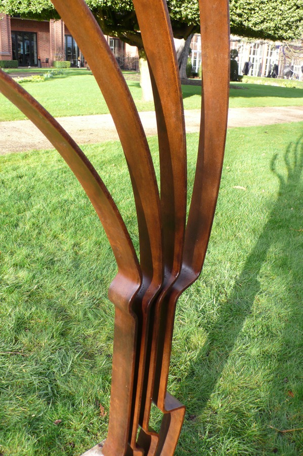 Recurve detail